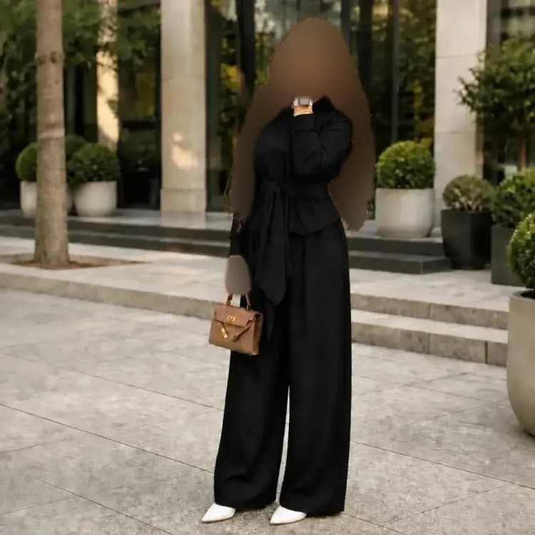 ست شلوار و پیراهن زنانه مدل برکه جنس مازراتی در رنگ بندی مشکی، نسکافه ای، قهوه ای، سورمه ای، موشی و سایز بندی 1 و 2