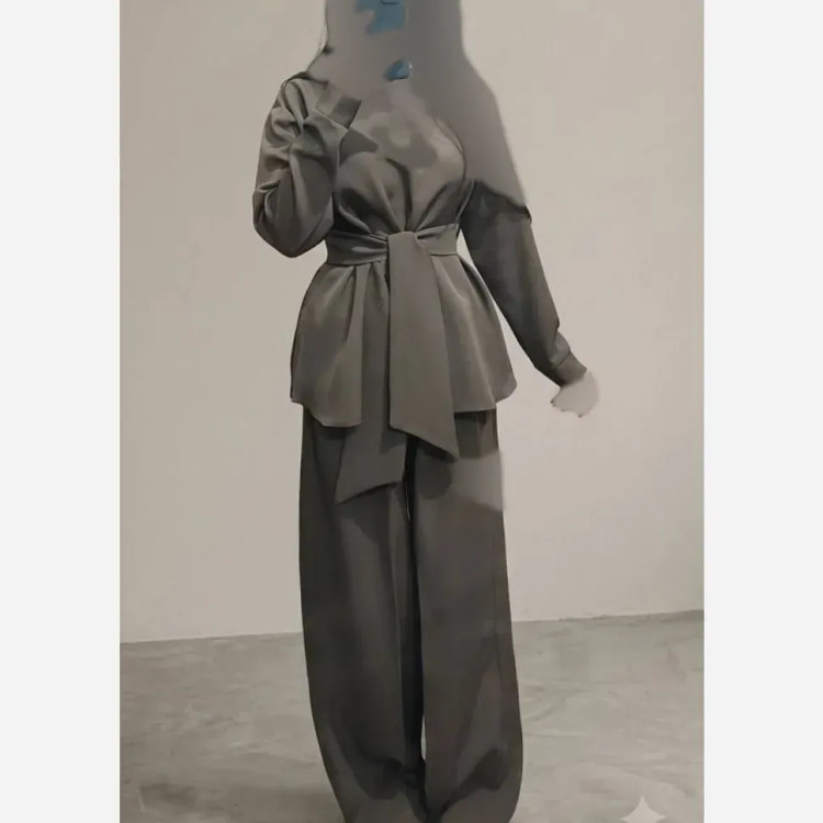 ست شلوار و پیراهن زنانه مدل برکه جنس مازراتی در رنگ بندی مشکی، نسکافه ای، قهوه ای، سورمه ای، موشی و سایز بندی 1 و 2