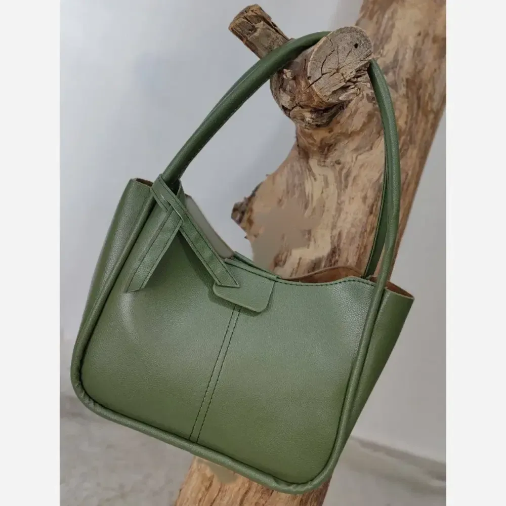 کیف اسپرت شیک مدل گندم لب بر خارجی ابعاد 20 در 27 با کیف هدیه