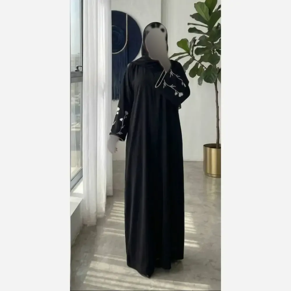 عبا گلدوزی هانا جنس الیزه جت بلک فری سایز مشکی