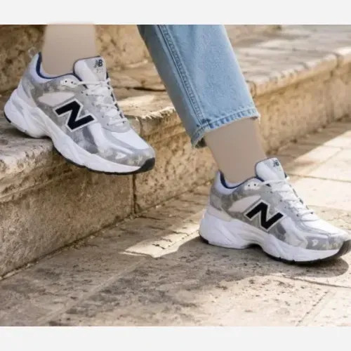 کفش زنانه نیوبالانس سفید طوسی سایز 37 و 40 زیره ایربولینگ کف دوخت