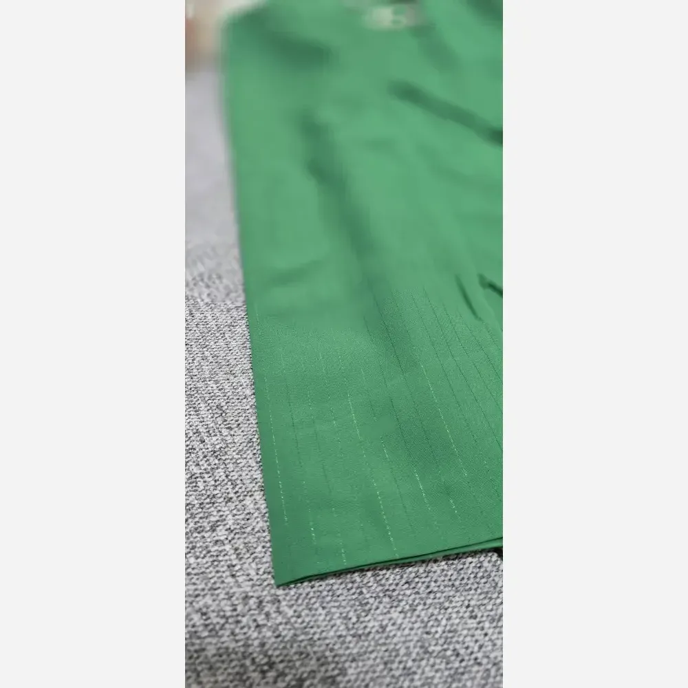 کت مازراتی تک دکمه جنس مازراتی لمه اعلا فری سایز تا 48 رنگ مشکی کرم سبز سرخابی