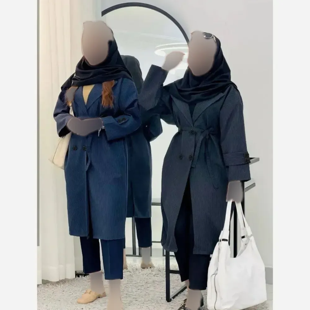 مانتو بلند زنانه سوپر دیپلمات درجه یک کمربنددار رنگ مشکی و سرمه ای