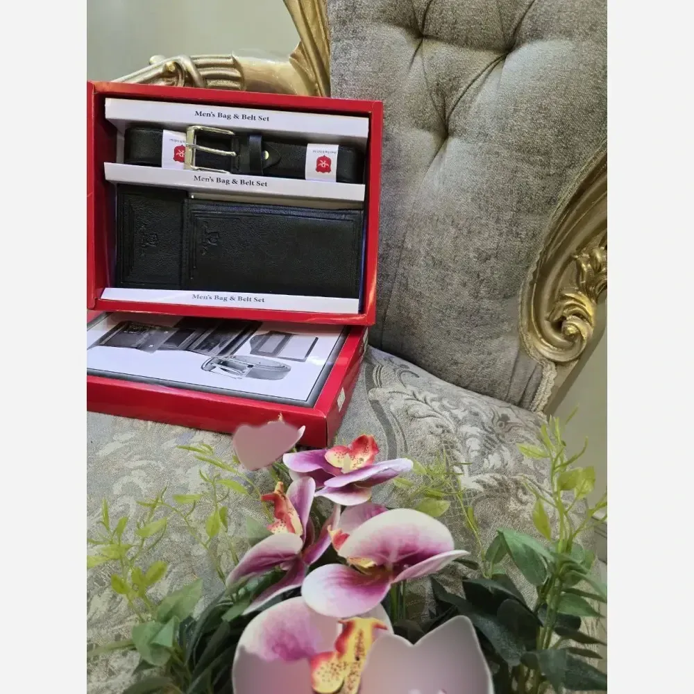 پک هدیه مردانه چرم شامل کیف پول کمربند و جاکارتی رنگ مشکی و عسلی