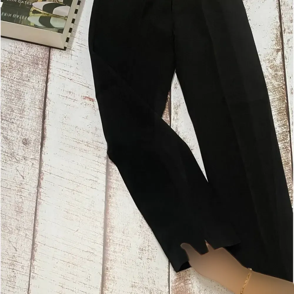 شلوار راسته چاکدار مجلسی پارچه مازراتی دبل اعلا رنگ مشکی سایز 40