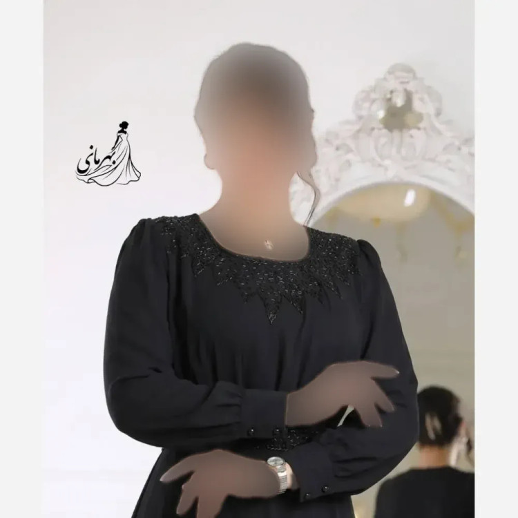 پیراهن مجلسی زنانه کرپ حریر مشکی منجوق دوزی شده سایز بزرگ