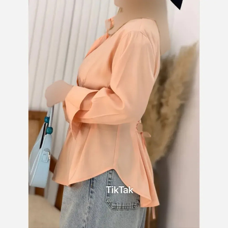 شومیز آلبورا لنین باکیفیت بندتنظیم سایز قد 70 سانت فری 38_46
