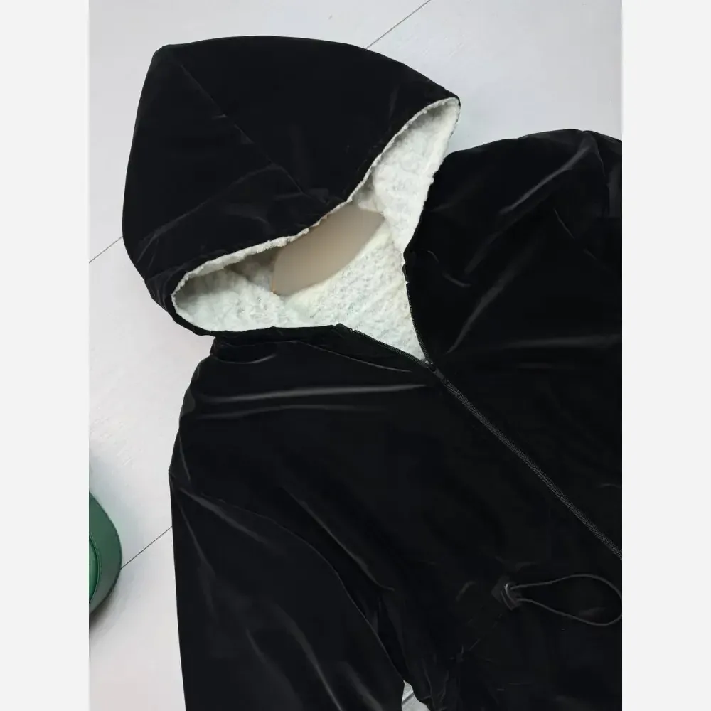 کاپشن زنانه لیوسا سیلیکونی داخل ببعی کلاهدار رنگ مشکی سایز 38 تا 46