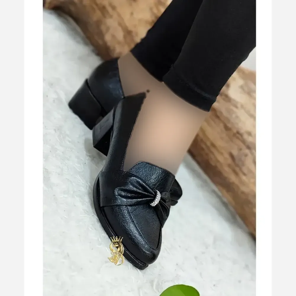 کفش طبی مجلسی زنانه چرم مشکی پاشنه 5 سانت سایز 37 تا 40