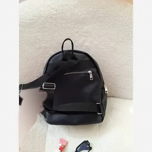 کوله پشتی اسپرت چرمی مدل شهرناز مناسب مدرسه و دانشگاه