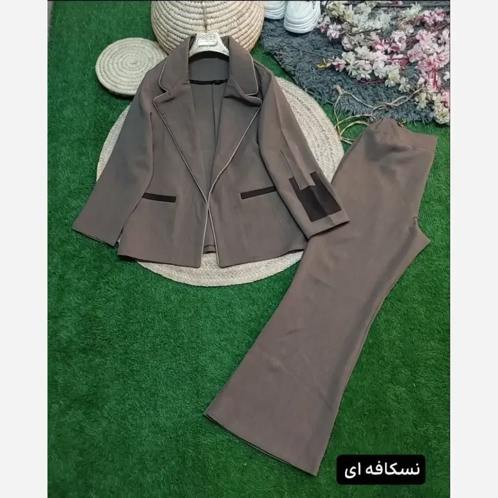 ست کت و شلوار زنانه مزونی نیلوفر جنس هرمس درجه یک رنگ مشکی کرم قهوه ای نسکافه ای سایز 38 تا 46