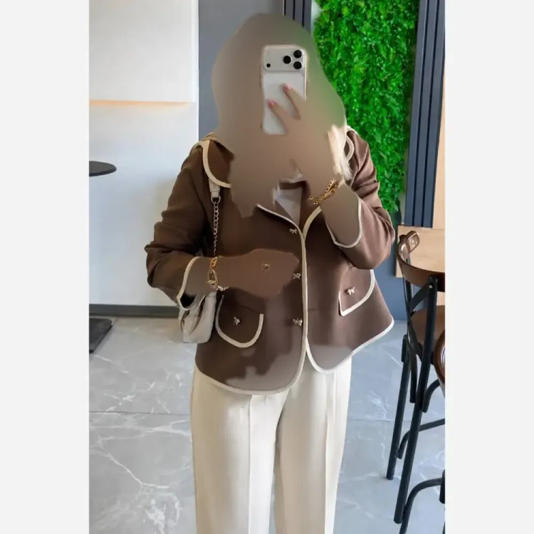 ست کت و شلوار زنانه مدل ادایی پاپیون جنس سوپرمازراتی رنگ بندی متنوع سایز 38 تا 46