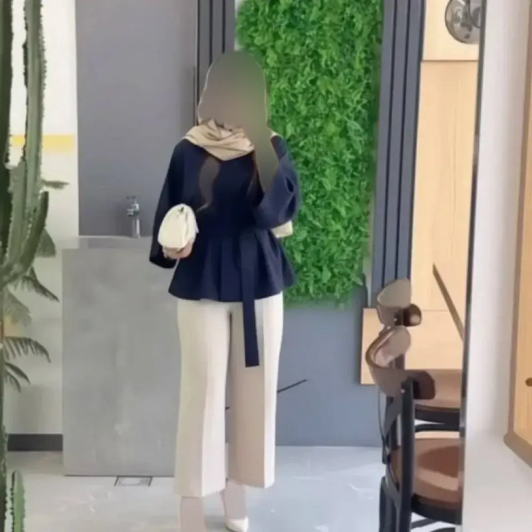 ست مانتو و شلوار زنانه جنس سوپرمازراتی درجه یک فری سایز 38 تا 46