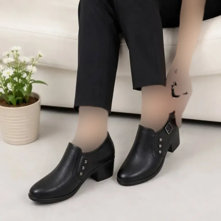 کفش زنانه چرم صنعتی کلاسیک بغل زیپ زیره پیو 5 سانت
