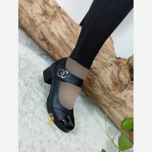 کفش طبی مجلسی زنانه مدل شنل عروسکی چرم صنعتی مشکی پاشنه 5 سانت سایز 37 تا 40
