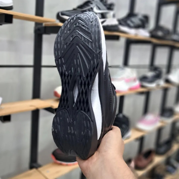 کفش اسپرت مردانه پرفکت چرم صنعتی مشکی کف طبی