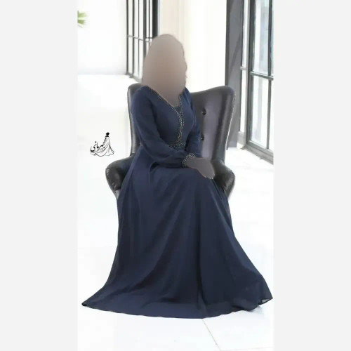 پیراهن مجلسی زنانه کرپ حریر سنگ دوزی شده کاپدار سایز بزرگ رنگ مشکی و سرمه ای