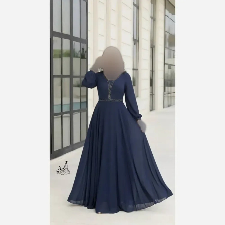 پیراهن مجلسی زنانه کرپ حریر سنگ دوزی شده کاپدار سایز بزرگ رنگ مشکی و سرمه ای
