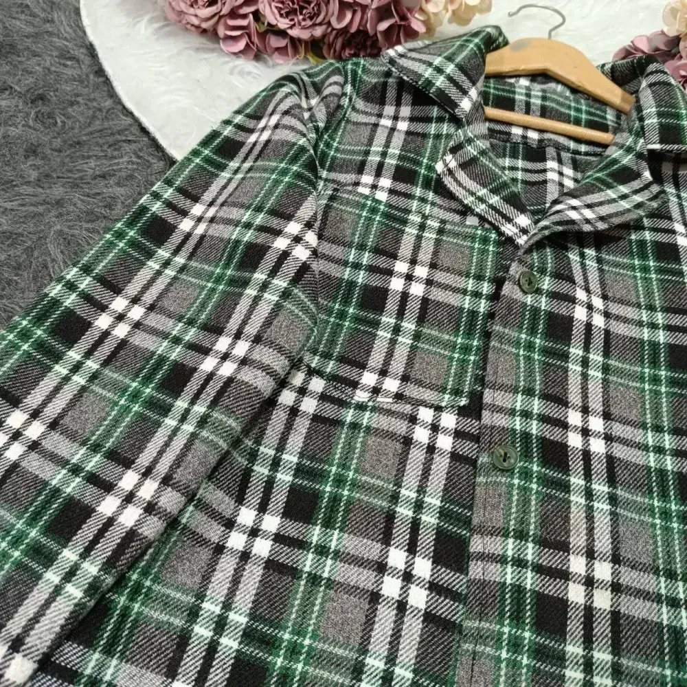 مانتو پشمی سوزان چهارخونه شکت پاییزه فری سایز درجه یک