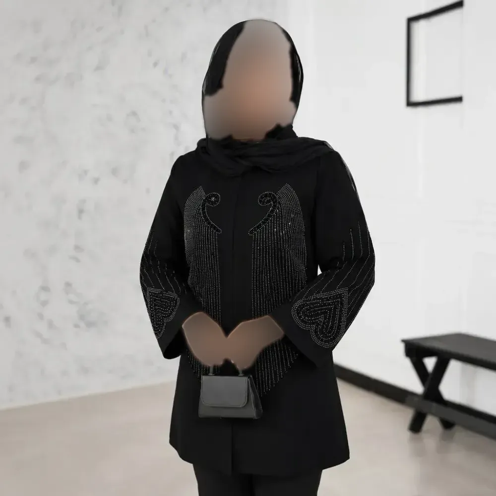 کت مجلسی زنانه مشکی جنس شانتون اندونزی نگین کوبی و مروارید کوبی شده