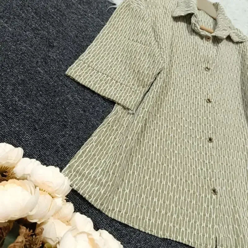 شومیز باکسی ترلان جنس زنبوری مناسب سایز 38 تا 46