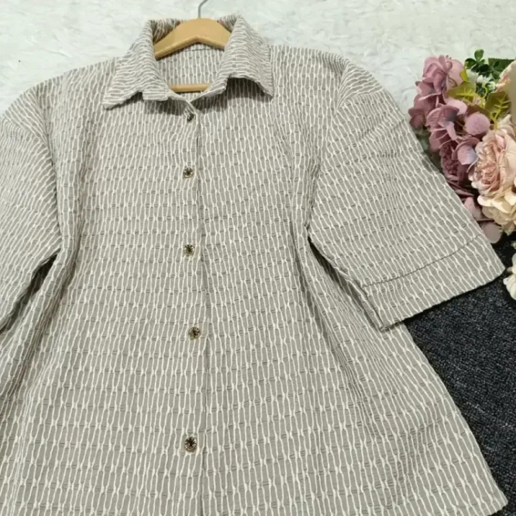 شومیز باکسی ترلان جنس زنبوری مناسب سایز 38 تا 46