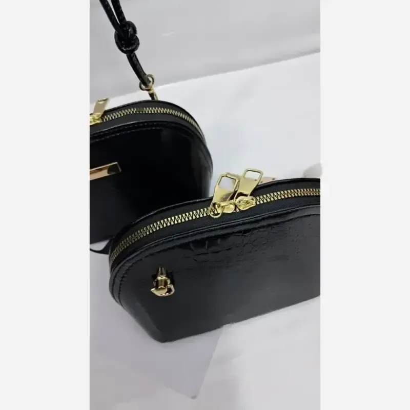 کیف دخترانه چرم ورنی هایا بند دوشی سایز 20 در 12