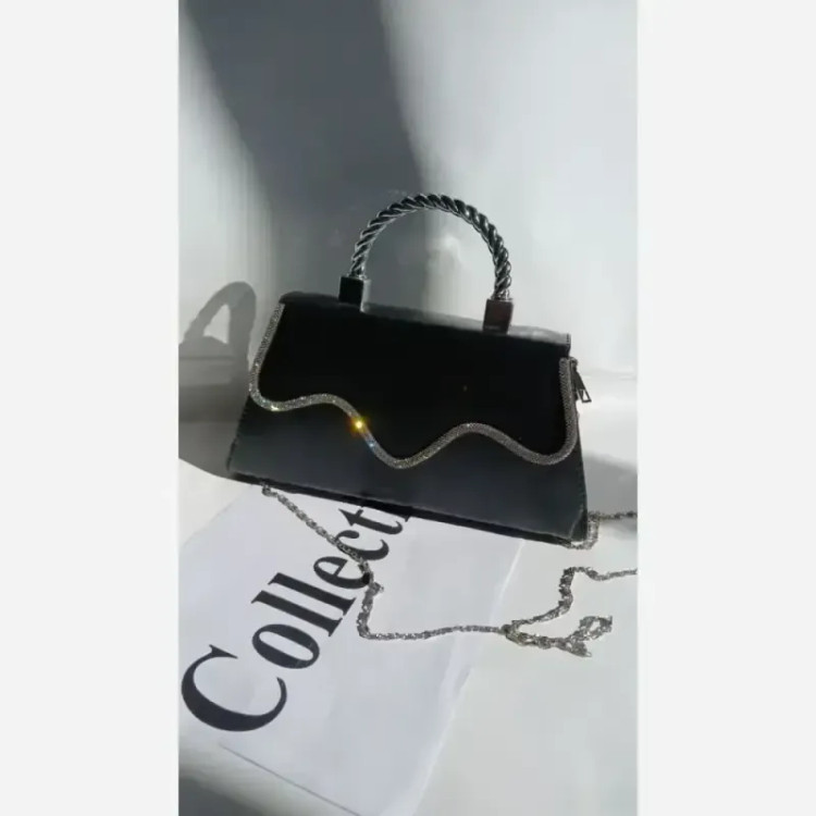 کیف مجلسی شارلین چرم خارجی مشکی سایز 15 در 23 با بند زنجیری