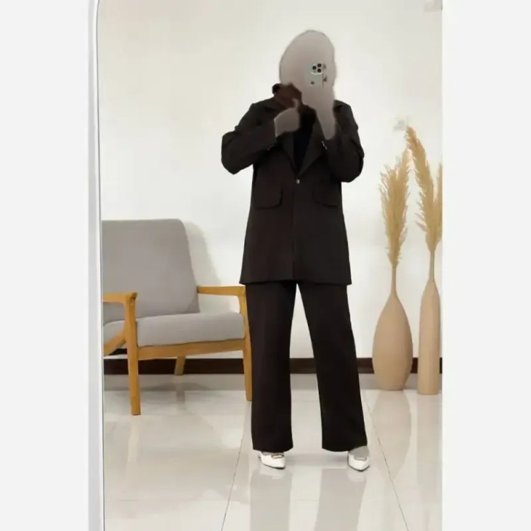 ست کت شلوار مزونی کرپ دبل باربی وارداتی مشکی