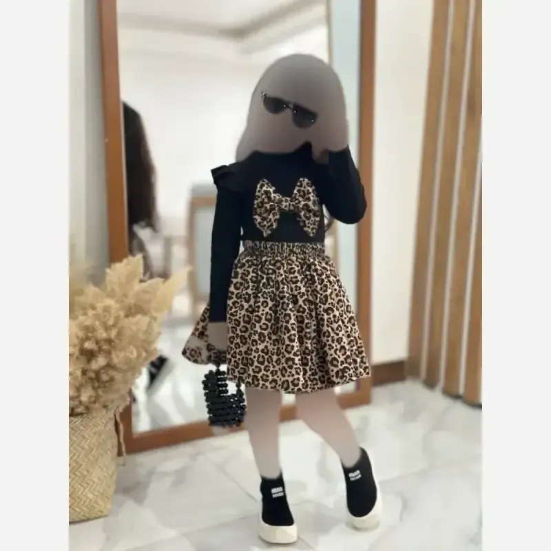 ست بلوز شلوار کتان بگ دخترانه طرح پروانه پاییزه رنگ صورتی و سبز