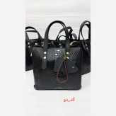 کیف آویز دار کتایون چرم ورنی خارجی سایز 20 در 20 سانتیمتر