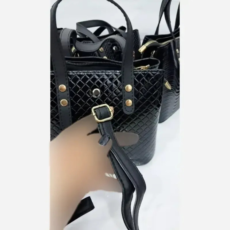 کیف آویز دار کتایون چرم ورنی خارجی سایز 20 در 20 سانتیمتر