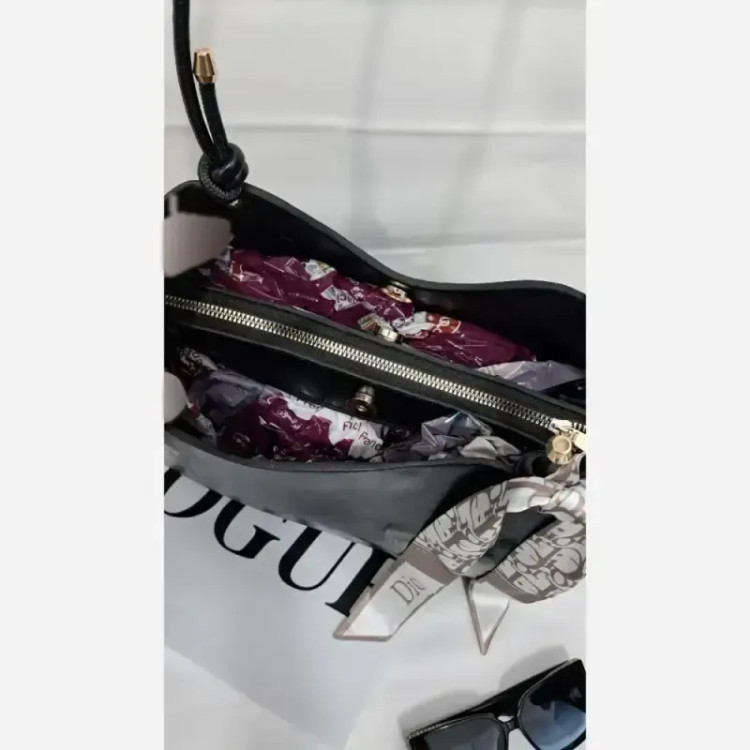 کیف چرم خارجی مدل آیلار مشکی سایز 33 در 28