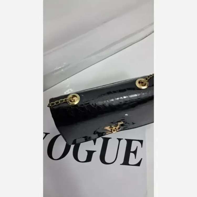 کیف گلسا چرم ورنی بند دوشی سایز 15 در 20