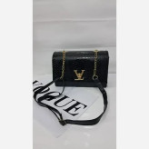 کیف گلسا چرم ورنی بند دوشی سایز 15 در 20