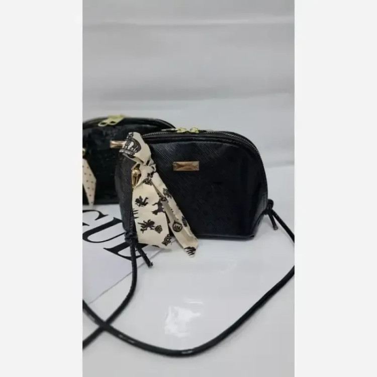 کیف دخترانه چرم ورنی هایا سایز 20 در 12 بند دوشی دار
