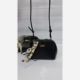 کیف دخترانه چرم ورنی هایا سایز 20 در 12 بند دوشی دار