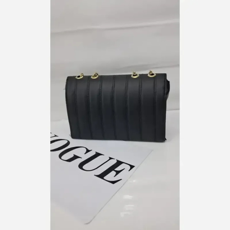 کیف بند زنجیری چرم مشکی زنانه سایز 14 در 20