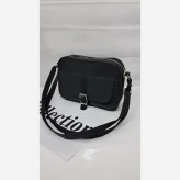 کیف زنانه محیا جنس نانسی خارجی رنگ مشکی ابعاد 20 در 15 سانتی متر دارای بند دوشی