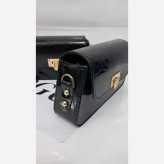 کیف دوشی چرم ورنی مدل آنیا