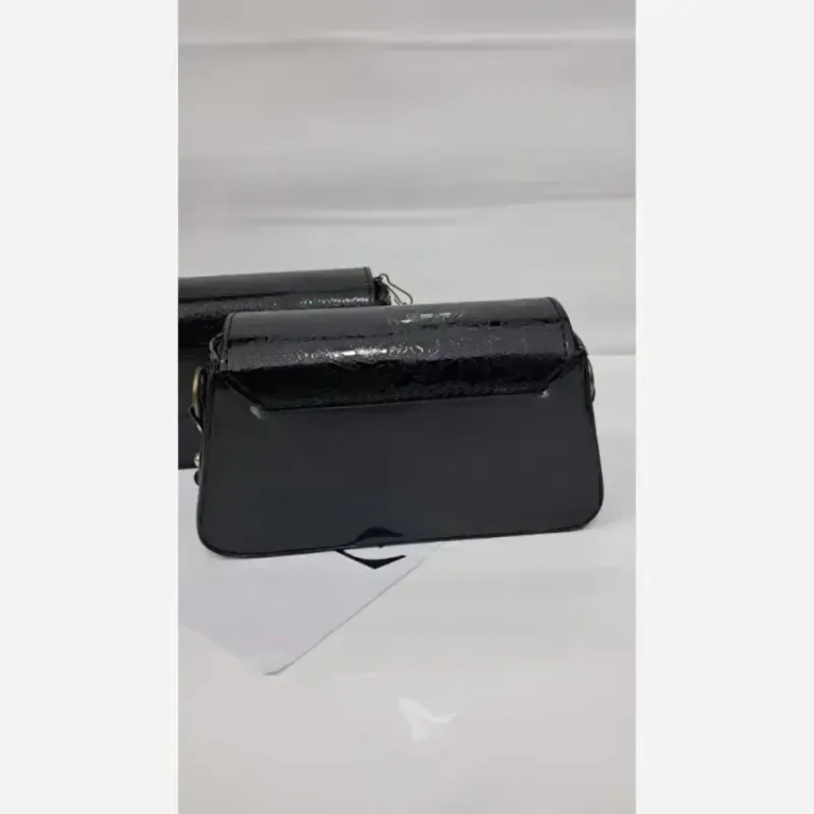 کیف دوشی چرم ورنی مدل آنیا