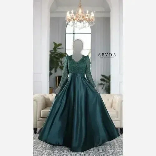 پیراهن مجلسی مدل دلوین بالاتنه فلوک شاین و دامن ساتن آمریکایی سایز 38 تا 54