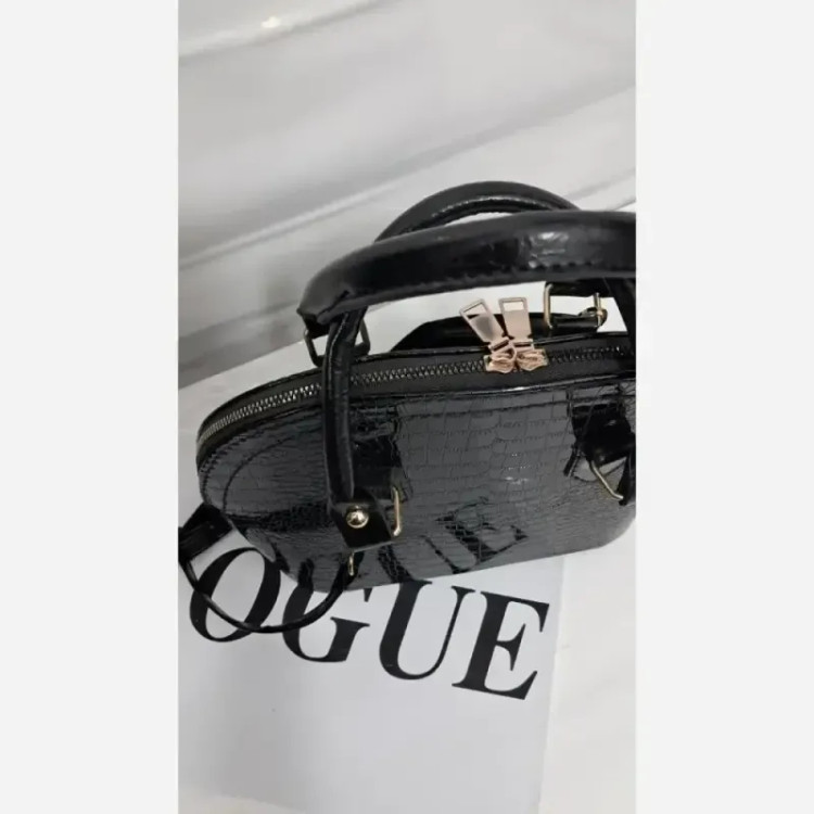 کیف چرم ورنی مدل سوگند سایز 25 در 25 با بند دوشی