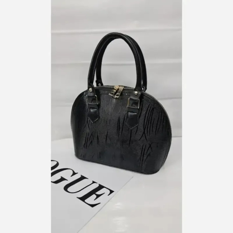کیف چرم ورنی مدل سوگند سایز 25 در 25 با بند دوشی