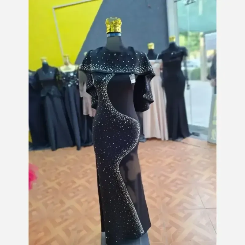 ماکسی مجلسی شنلی مدل بهاره جنس دالقیچ مروارید کوبی و نگین دار