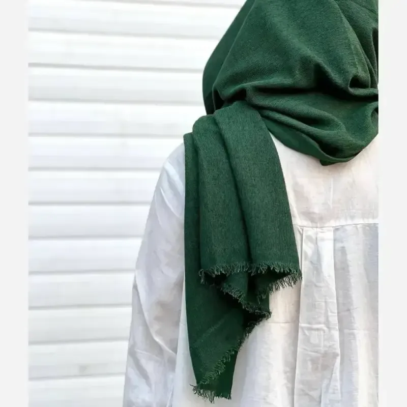 شال مخمل کبریتی لمه دار قهوه ای سبز فری سایز عرض 71 طول 200
