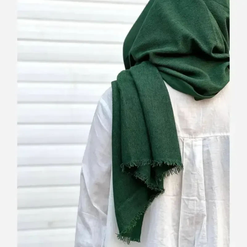 شال مخمل کبریتی لمه دار قهوه ای سبز فری سایز عرض 71 طول 200