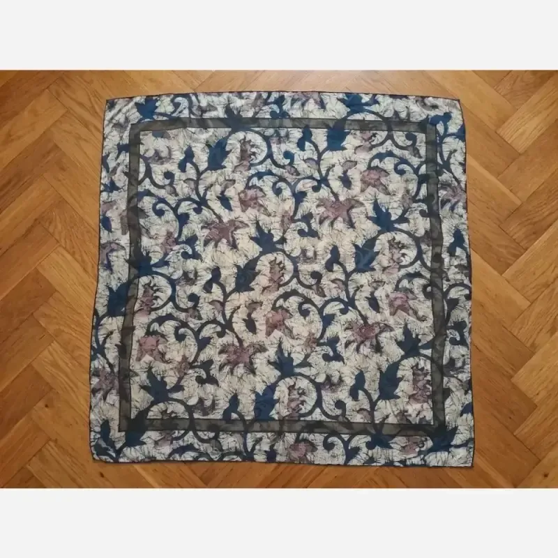 روسری زنانه مجلسی قواره دار نخی دست دوز سایز 140
