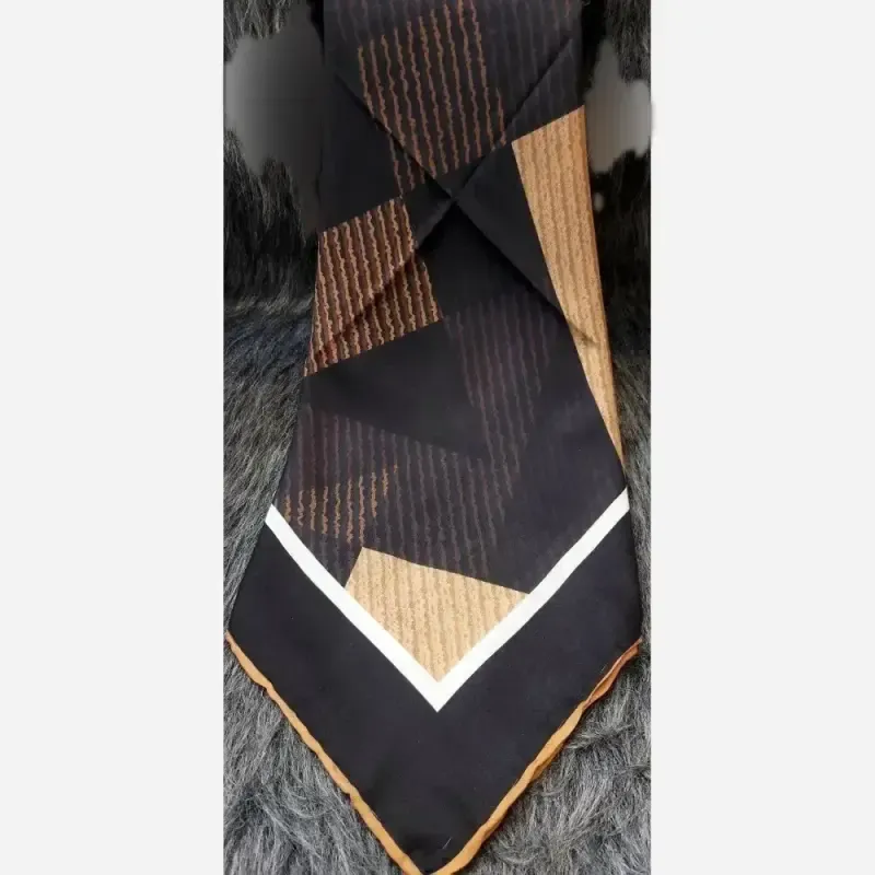روسری سوپرنخ قواره 140 دست دوز مارتاشاپ