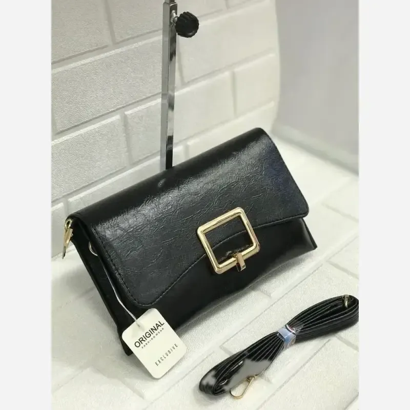 کیف دوشی زنانه چرم مشکی مدل zemo سایز 22 در 15 سانتیمتر